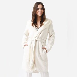 UGG brand new w tag Cozy Cream Hooded Robe with Belt